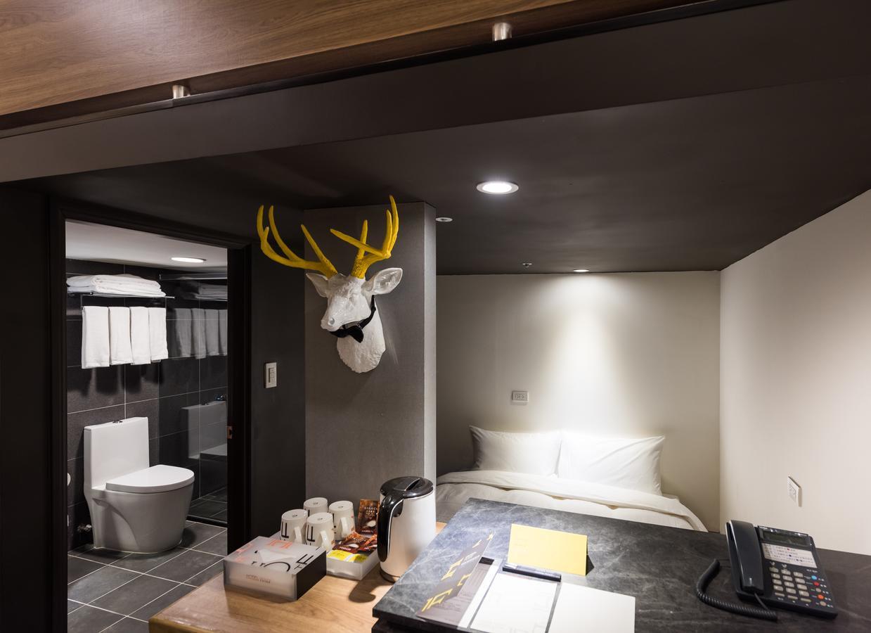 Hotel Half ไถจง ภายนอก รูปภาพ